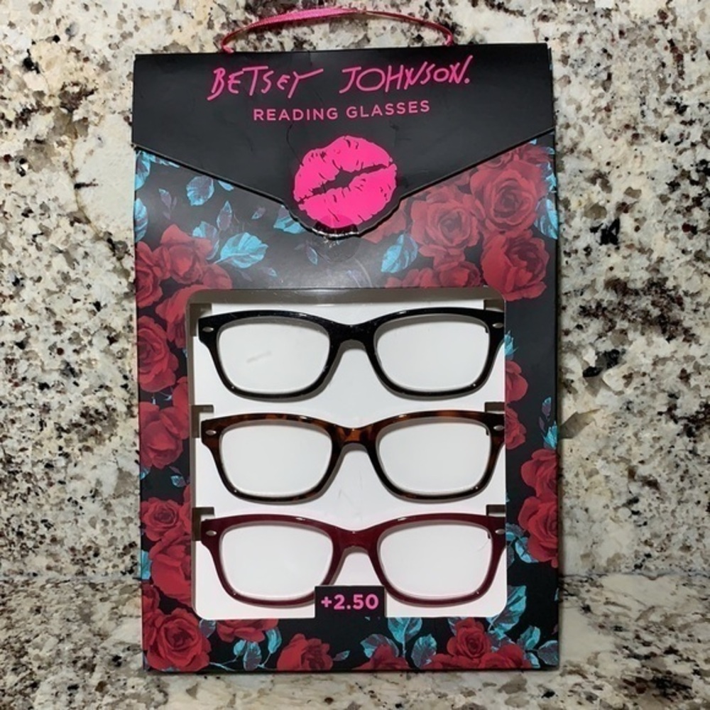 NWT BETSEY JOHNSON READING GLASSES